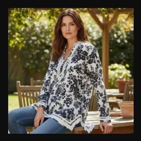 Women's MALVIN I Love Linen Tunic Top size M 8 NAVY BLUE & WHITE Floral Boho LS - Picture 2 of 8